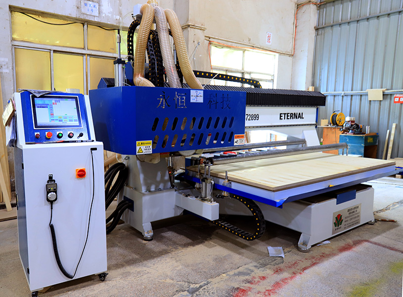 全自动木工锯床